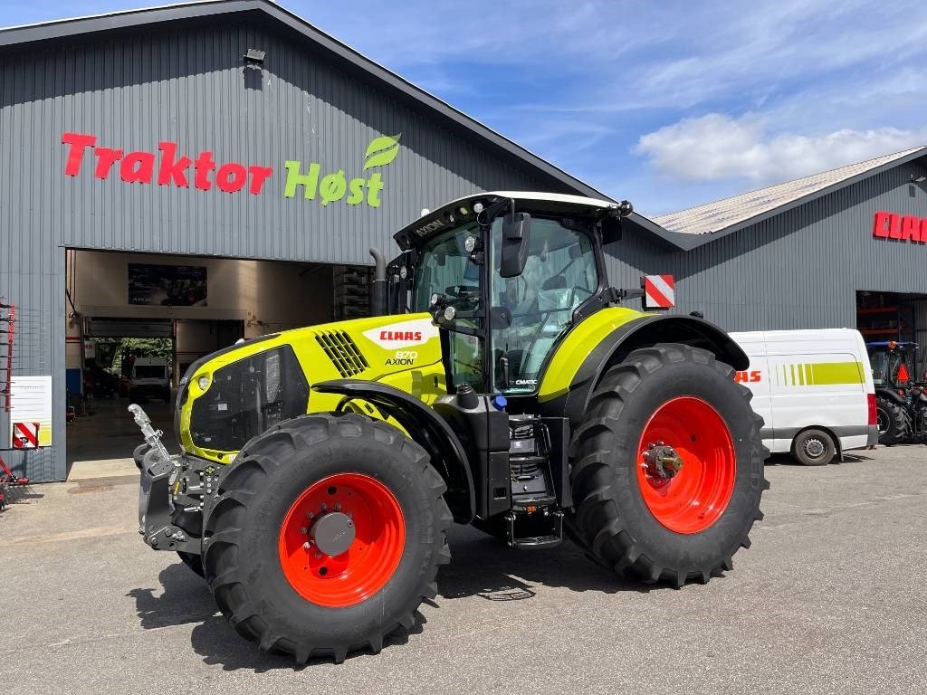 Traktor des Typs CLAAS AXION 870 CMATIC CEBIS, Gebrauchtmaschine in Kolding (Bild 3)