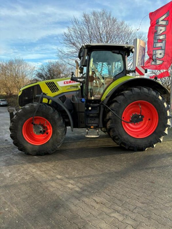 Traktor des Typs CLAAS AXION 870 CMATIC CEBIS, Gebrauchtmaschine in Anröchte-Altengeseke (Bild 1)