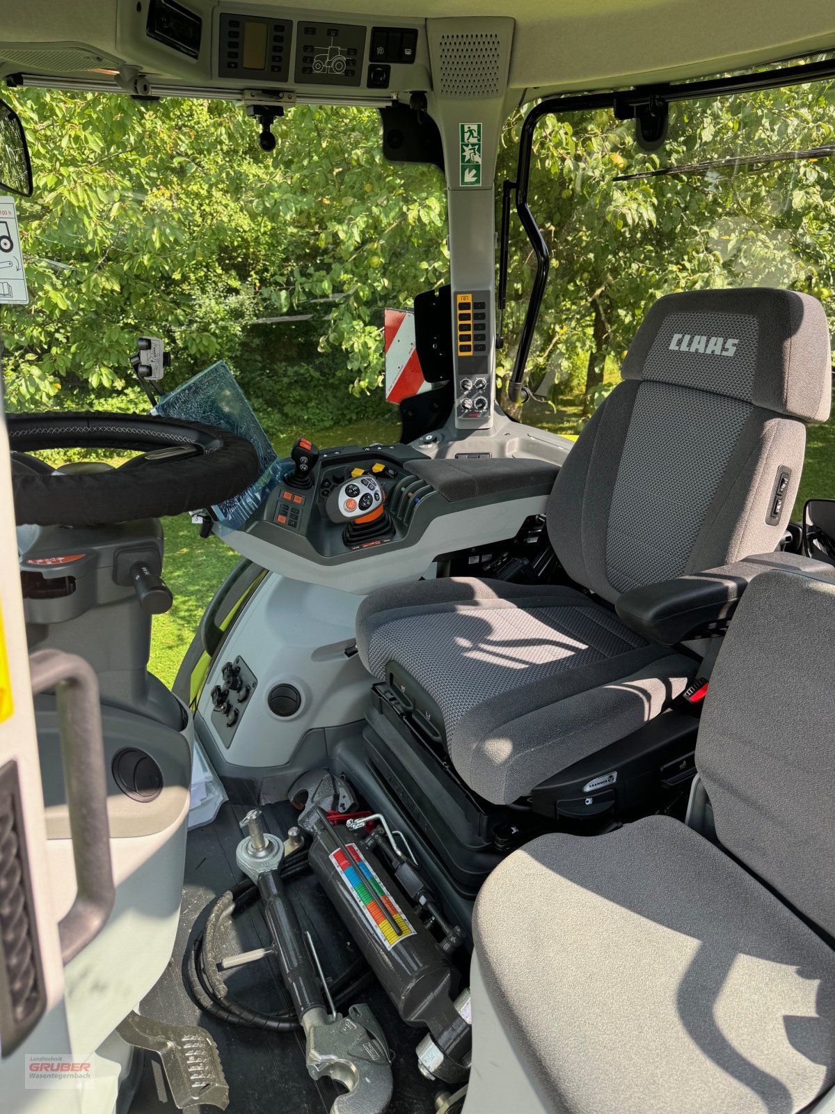 Traktor a típus CLAAS Axion 870 CMATIC CEBIS, Neumaschine ekkor: Dorfen (Kép 3)