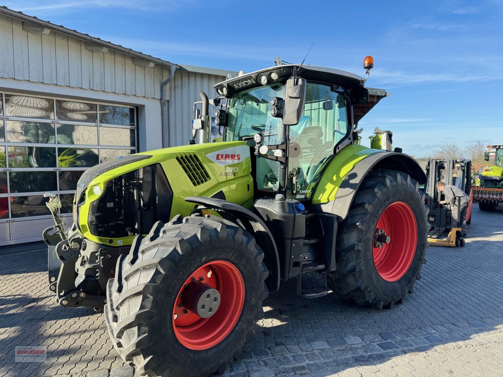 Traktor tip CLAAS Axion 870 CMatic CIS+, Gebrauchtmaschine in Dorfen (Poză 1)