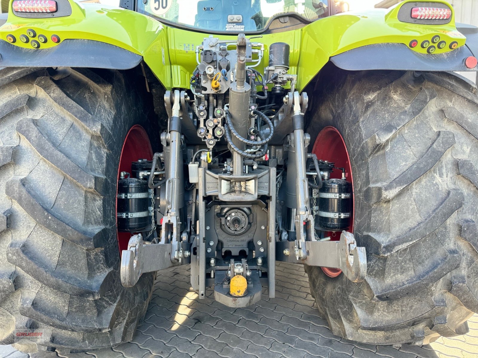 Traktor del tipo CLAAS Axion 870 CMatic CIS+, Gebrauchtmaschine en Dorfen (Imagen 4)