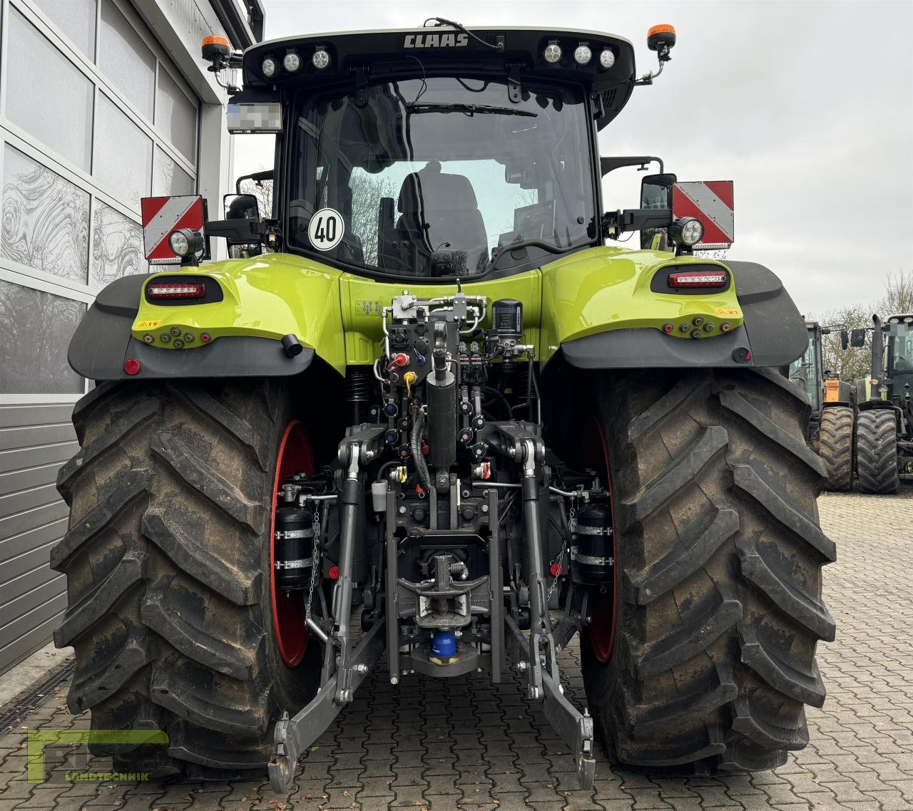 Traktor del tipo CLAAS AXION 870 Cmatic FOCUS   CEBIS FCR, Mietmaschine en Homberg (Ohm) - Maulbach (Imagen 3)