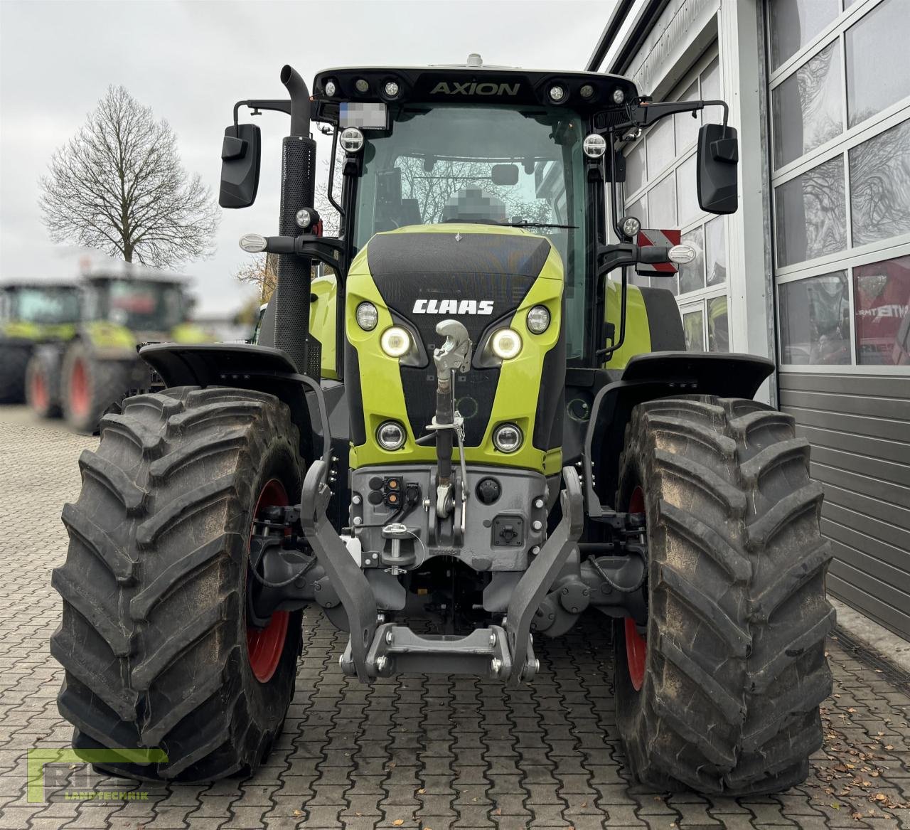 Traktor del tipo CLAAS AXION 870 Cmatic FOCUS   CEBIS FCR, Mietmaschine en Homberg (Ohm) - Maulbach (Imagen 10)