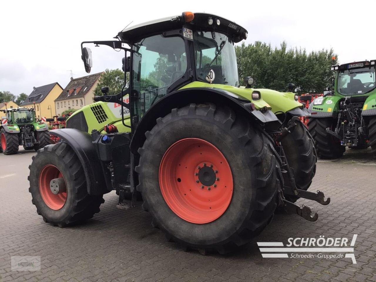 Traktor del tipo CLAAS AXION 870 CMATIC + GPS STANDARD, Gebrauchtmaschine en Jerichow - Kleinmangelsdorf (Imagen 9)