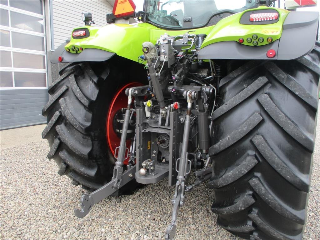 Traktor типа CLAAS AXION 870 CMATIC  med frontlift og front PTO, GPS ready, Gebrauchtmaschine в Lintrup (Фотография 4)