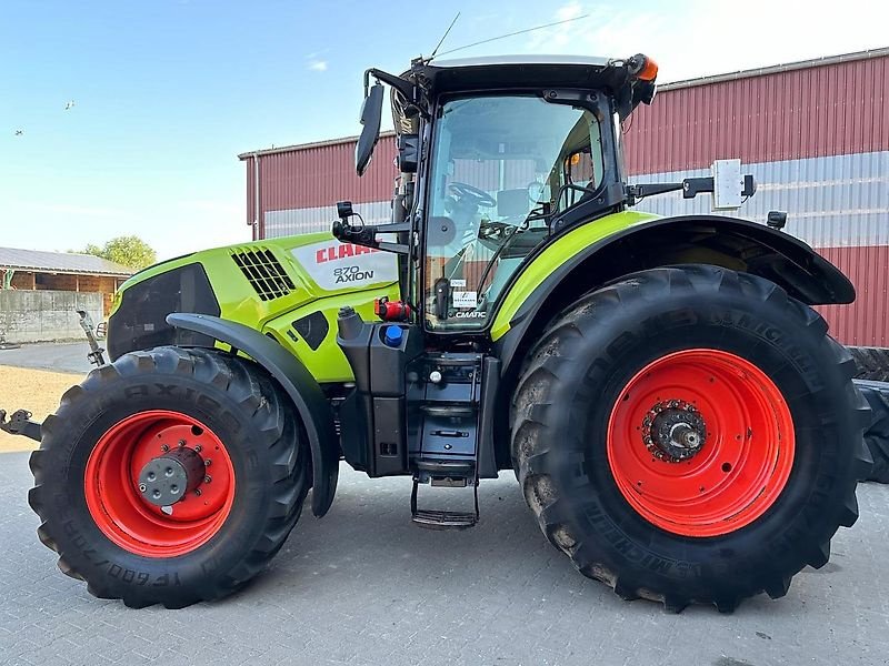 Traktor of the type CLAAS Axion 870 Cmatic mit Cebis Touch und GPS RTK, Gebrauchtmaschine in Ostercappeln (Picture 3)