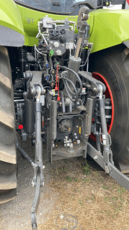 Traktor типа CLAAS AXION 870 CMATIC S5 SUR MESURE, Gebrauchtmaschine в HONDEGHEM (Фотография 4)