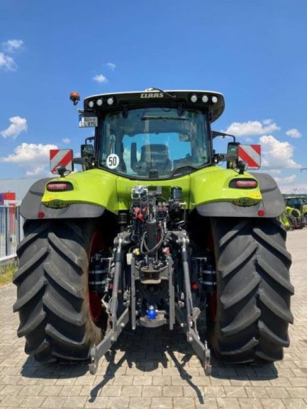 Traktor des Typs CLAAS AXION 870 CMATIC - STAGE V  CE, Vorführmaschine in Töging a. Inn (Bild 3)