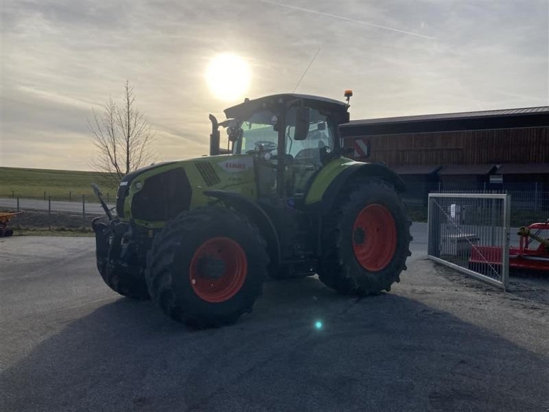 Traktor des Typs CLAAS AXION 870 CMATIC - STAGE V, Neumaschine in Hutthurm (Bild 9)