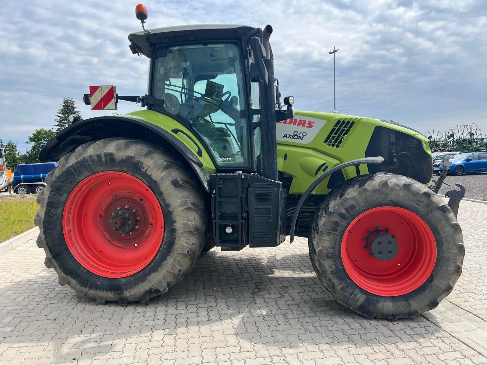 Traktor des Typs CLAAS Axion 870 CMatic, Gebrauchtmaschine in Richtenberg (Bild 3)