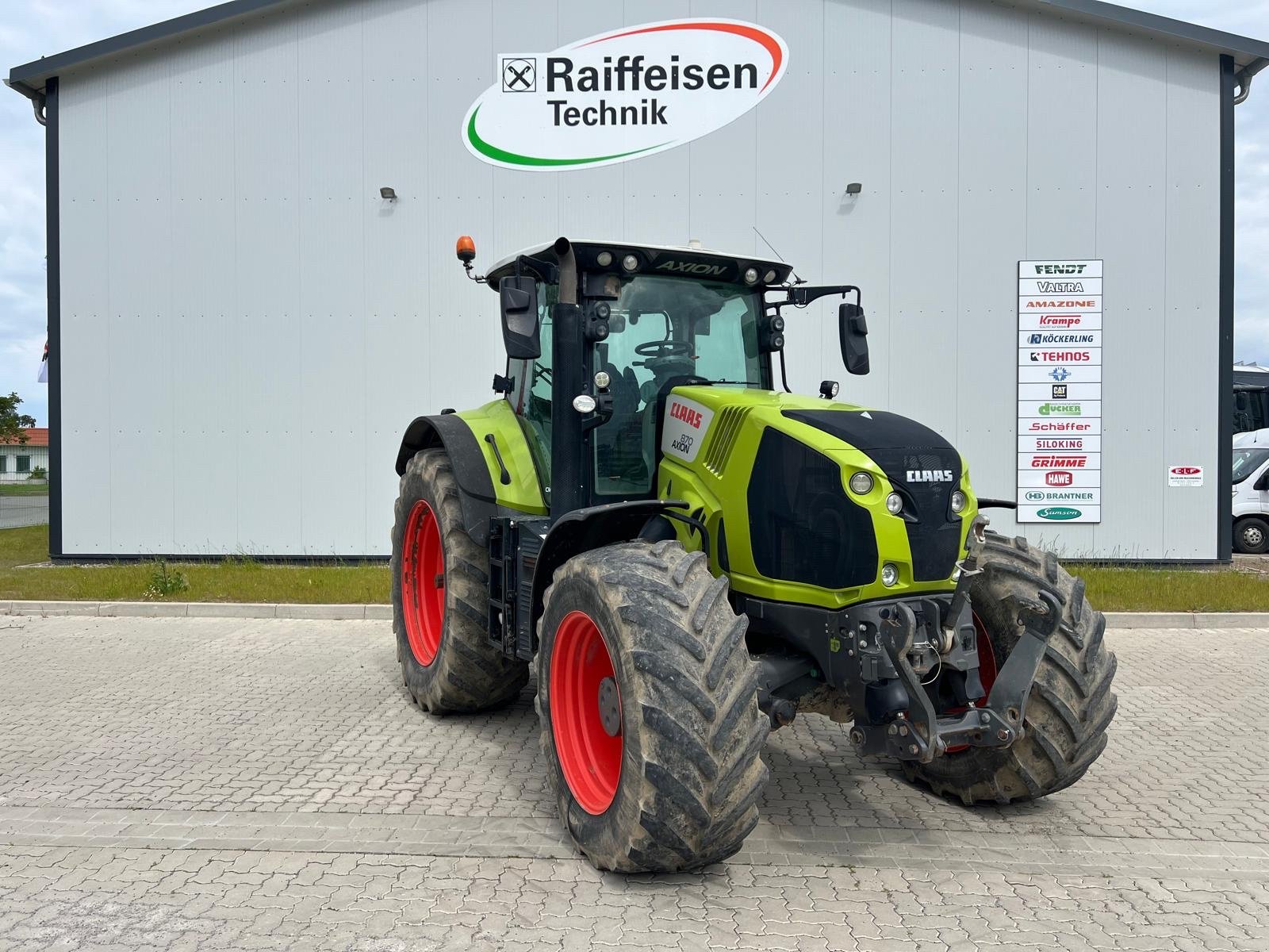 Traktor des Typs CLAAS Axion 870 CMatic, Gebrauchtmaschine in Richtenberg (Bild 1)