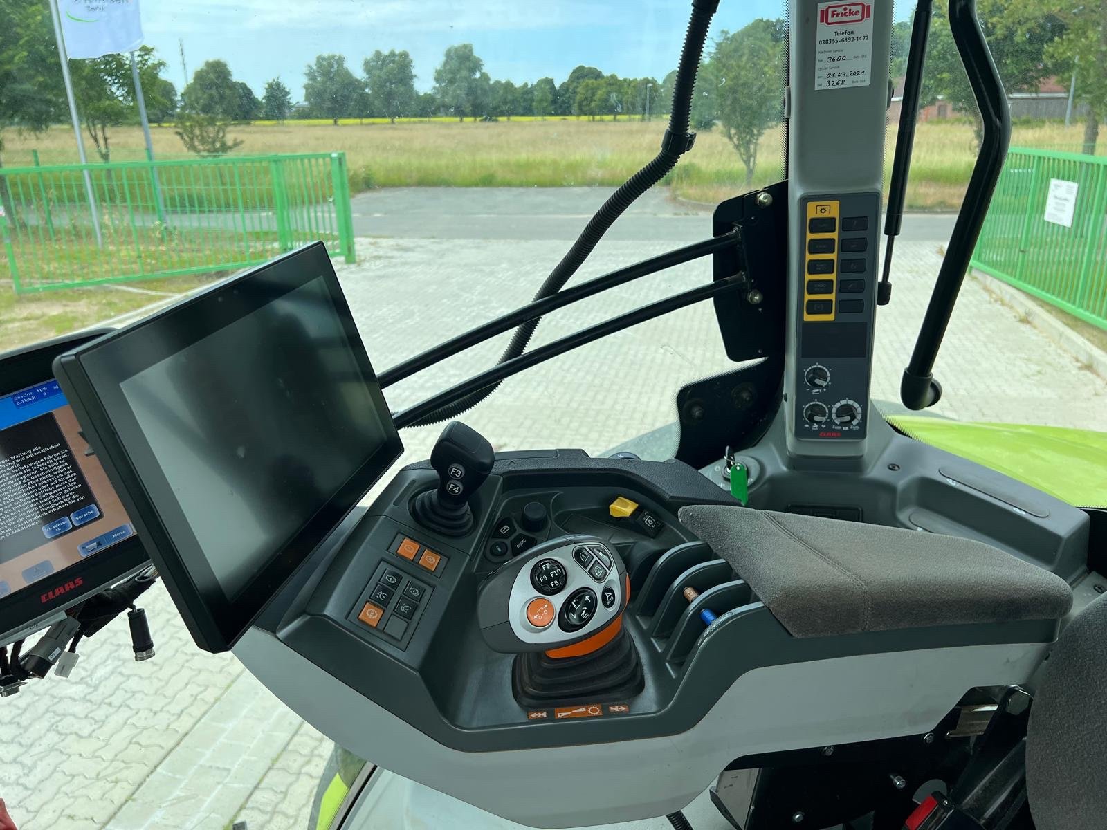 Traktor a típus CLAAS Axion 870 CMatic, Gebrauchtmaschine ekkor: Richtenberg (Kép 5)