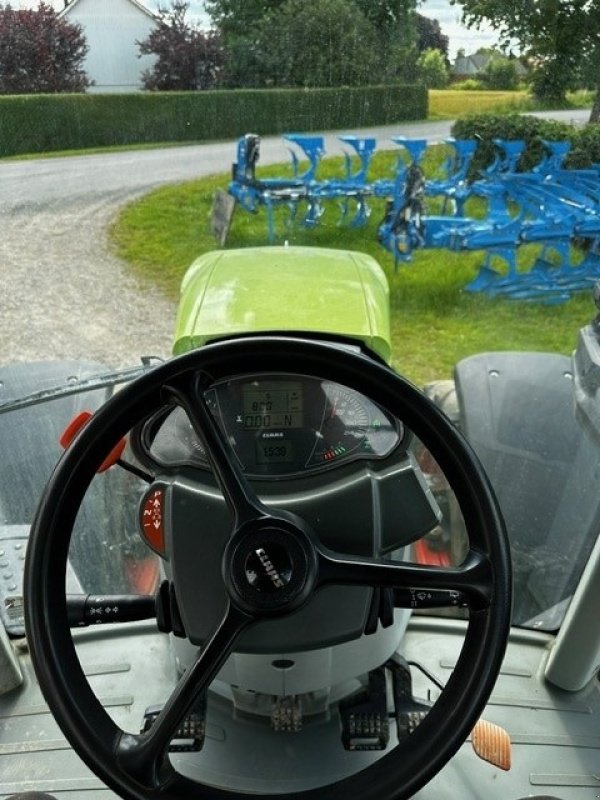 Traktor des Typs CLAAS AXION 870 CMATIC, Gebrauchtmaschine in Aabenraa (Bild 4)