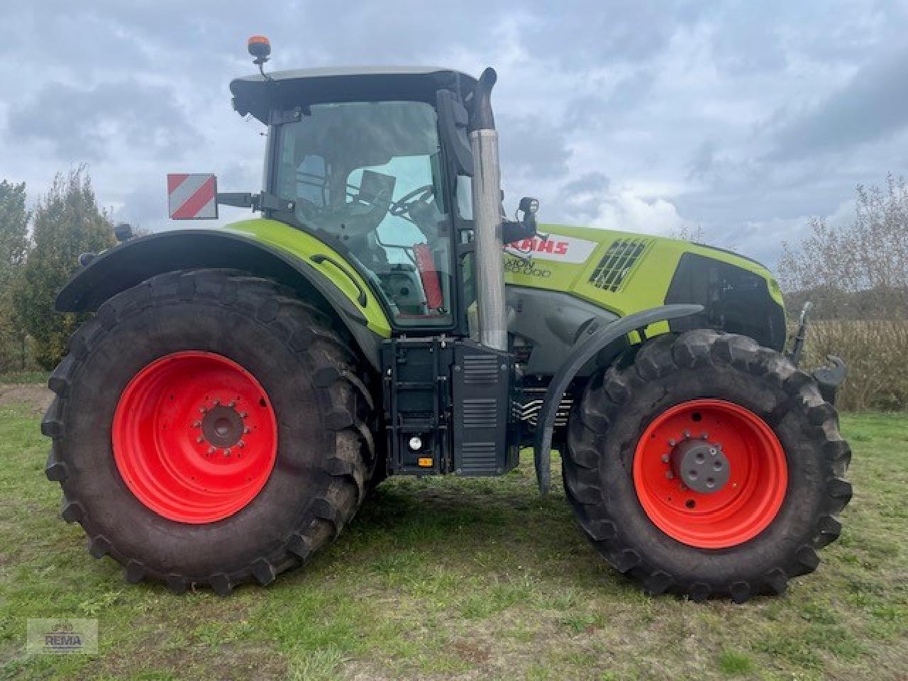 Traktor от тип CLAAS Axion 870 Cmatic, Gebrauchtmaschine в Belzig-Schwanebeck (Снимка 4)