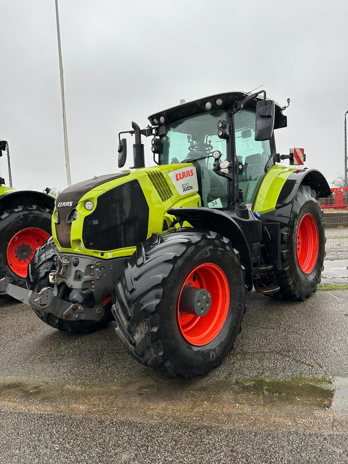 Traktor van het type CLAAS Axion 870, Gebrauchtmaschine in Süderlügum (Foto 2)