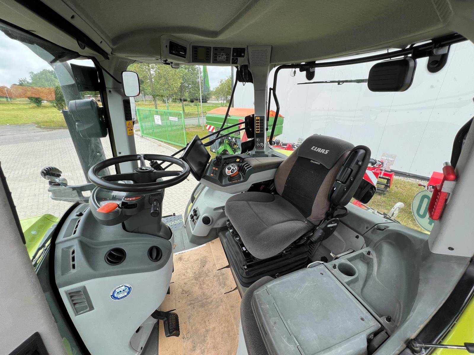 Traktor van het type CLAAS Axion 870, Gebrauchtmaschine in Richtenberg (Foto 7)