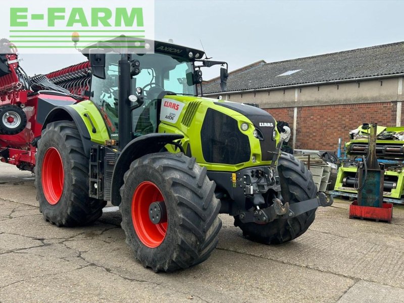 Traktor Türe ait CLAAS AXION 870, Gebrauchtmaschine içinde SLEAFORD (resim 1)