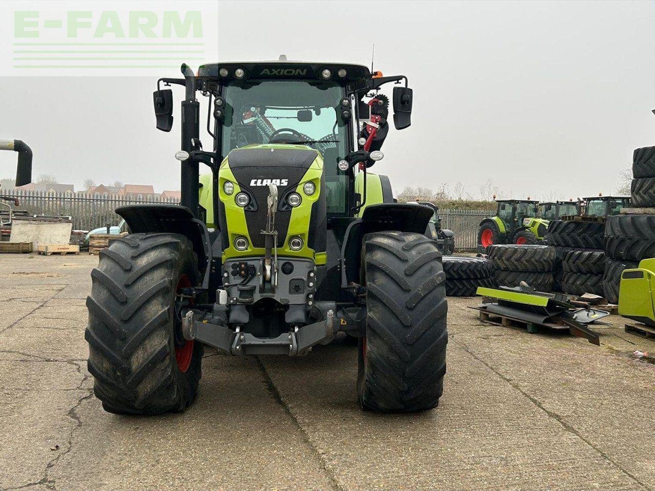 Traktor a típus CLAAS AXION 870, Gebrauchtmaschine ekkor: SLEAFORD (Kép 2)