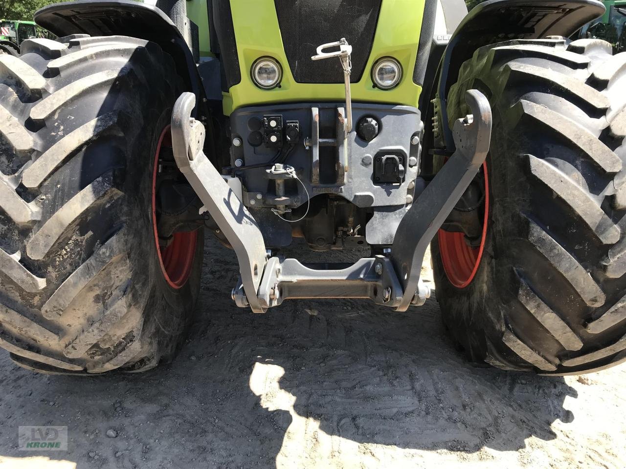 Traktor typu CLAAS Axion 870, Gebrauchtmaschine w Alt-Mölln (Zdjęcie 4)