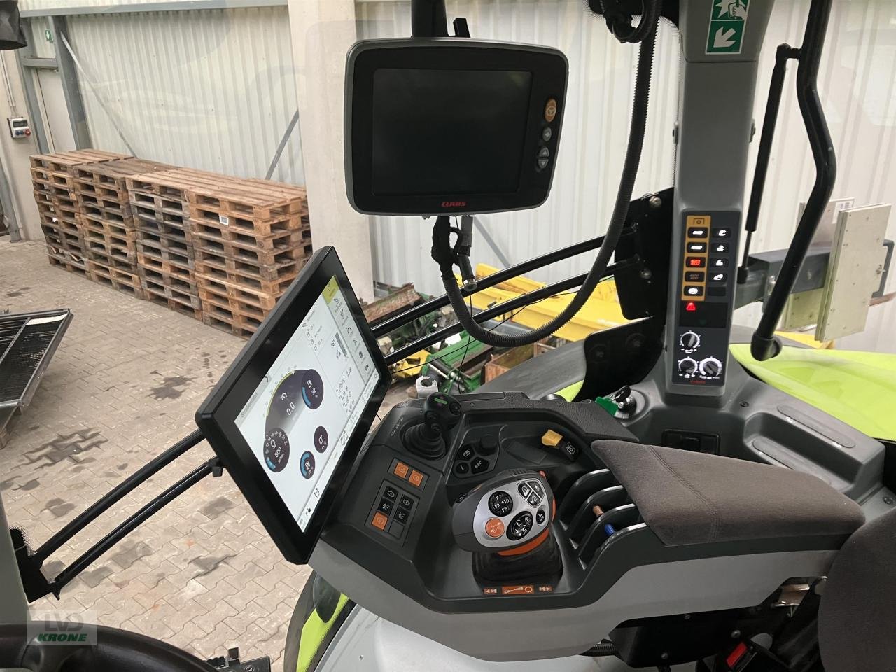 Traktor типа CLAAS Axion 870, Gebrauchtmaschine в Spelle (Фотография 17)