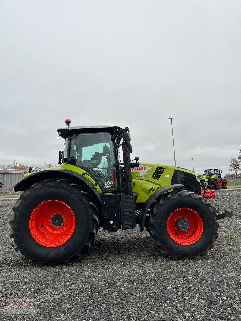 Traktor Türe ait CLAAS Axion 870, Neumaschine içinde Heeslingen (resim 4)