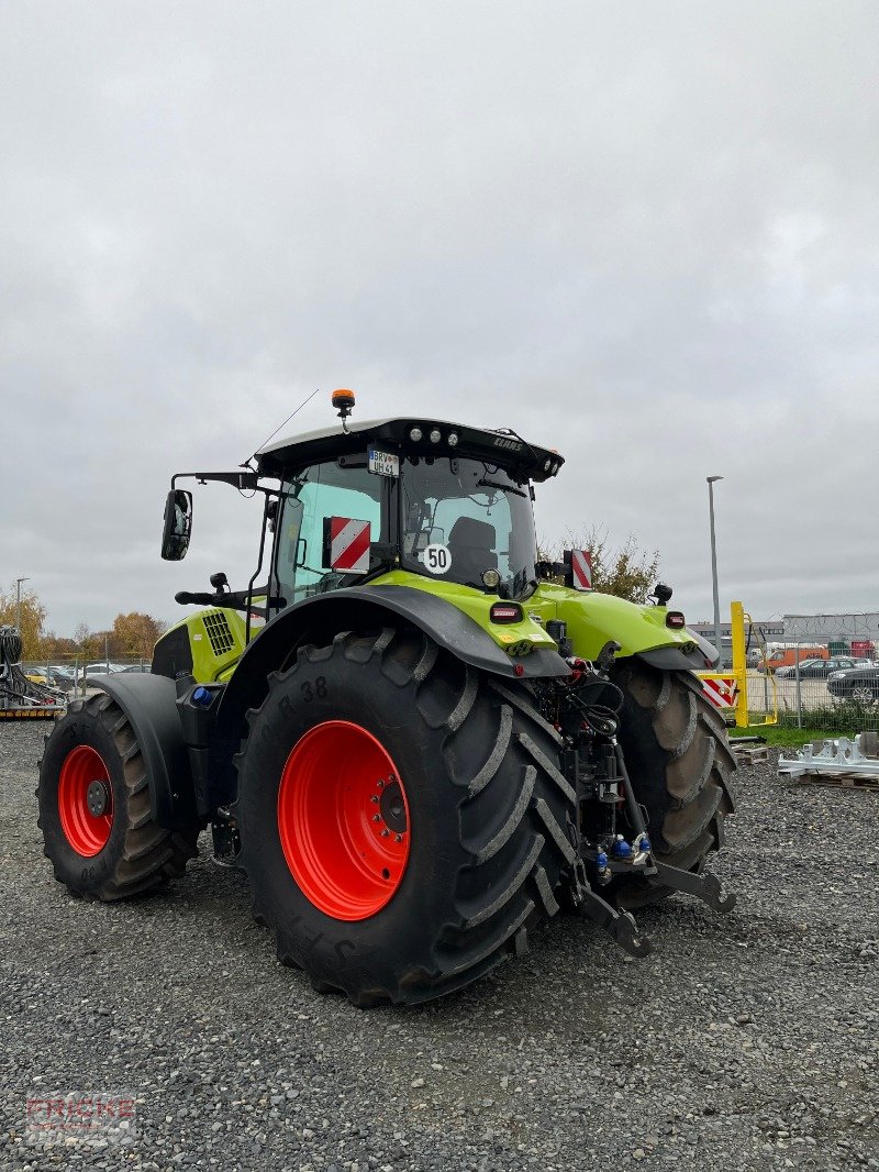 Traktor Türe ait CLAAS Axion 870, Neumaschine içinde Heeslingen (resim 8)