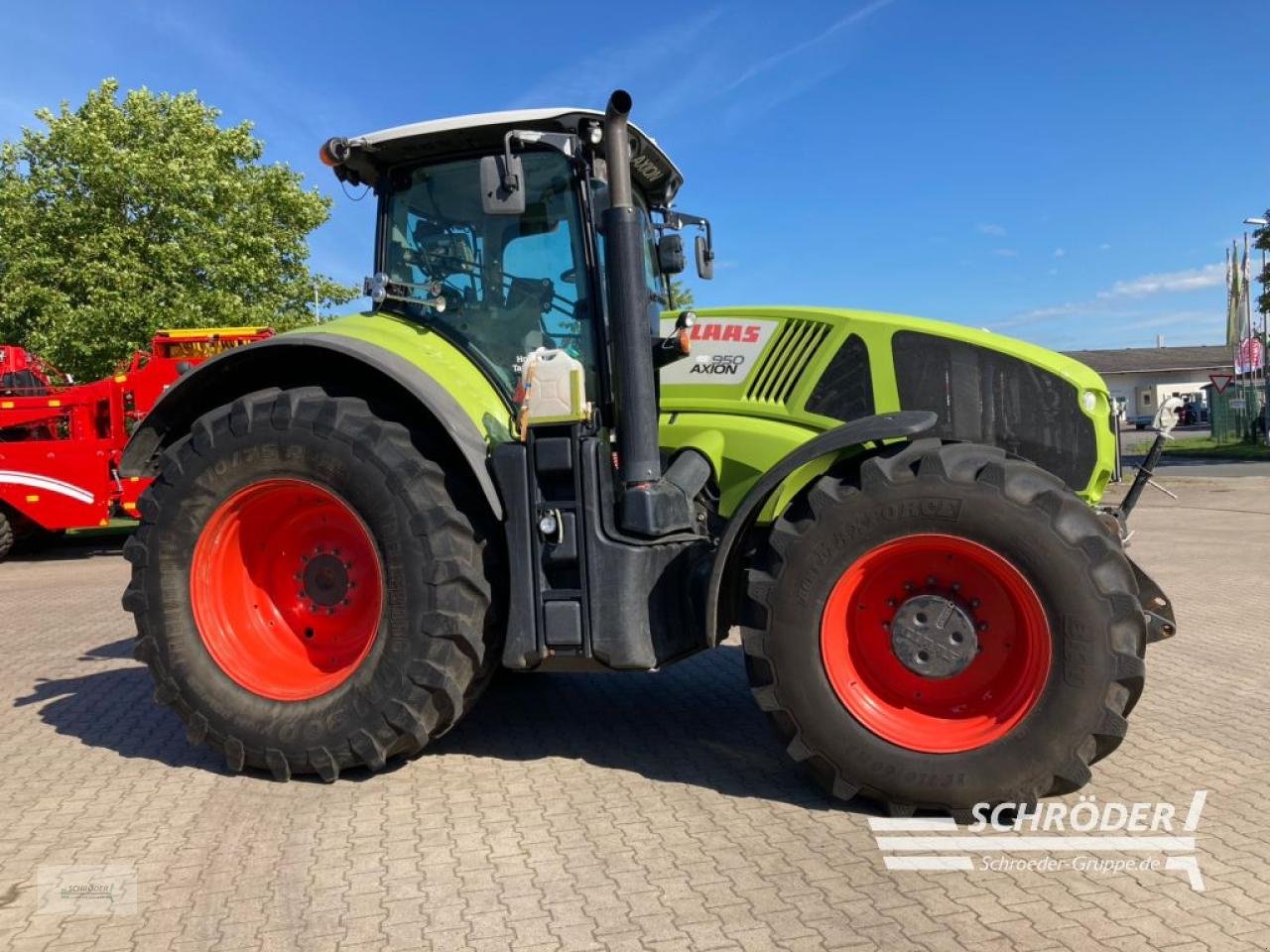 Traktor des Typs CLAAS AXION 920 CMATIC + RTK, Gebrauchtmaschine in Wildeshausen (Bild 8)