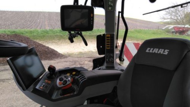 Traktor typu CLAAS AXION 920, Gebrauchtmaschine w Belleville sur Meuse (Zdjęcie 5)