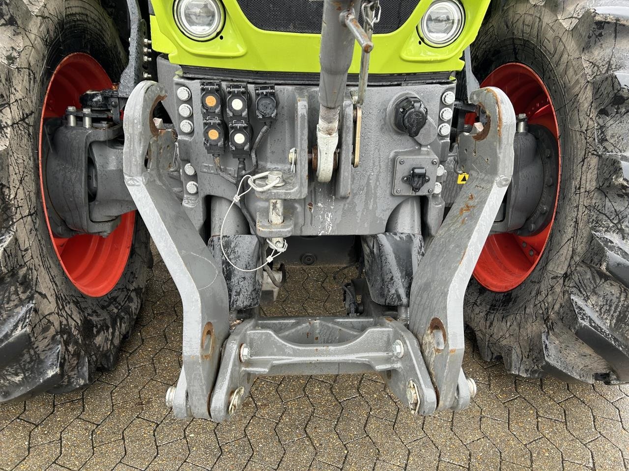 Traktor des Typs CLAAS AXION 920, Gebrauchtmaschine in Bramming (Bild 5)