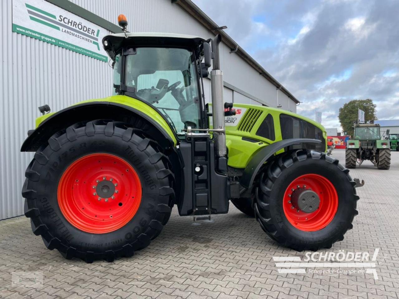 Traktor del tipo CLAAS AXION 930 C-MATIC, Gebrauchtmaschine en Wildeshausen (Imagen 2)