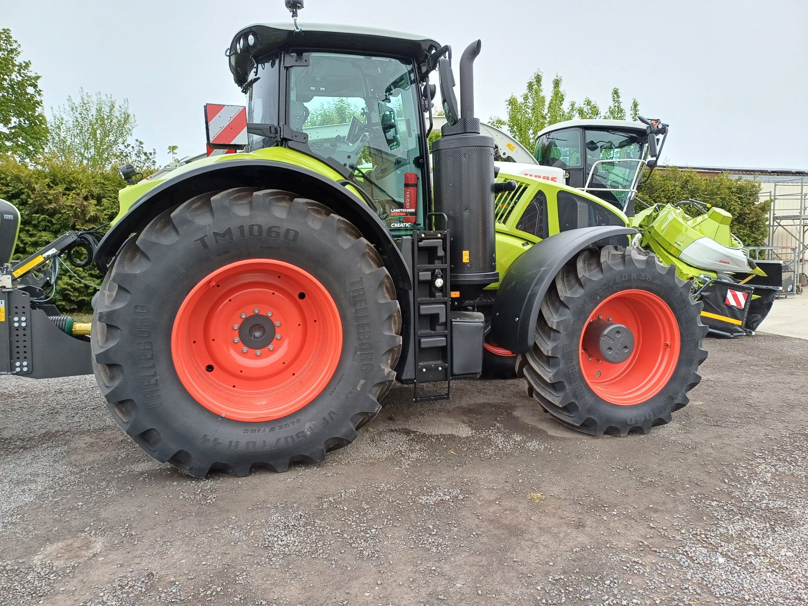 Traktor des Typs CLAAS Axion 930 CMATIC CEBIS, Gebrauchtmaschine in Bad Lauchstädt (Bild 4)