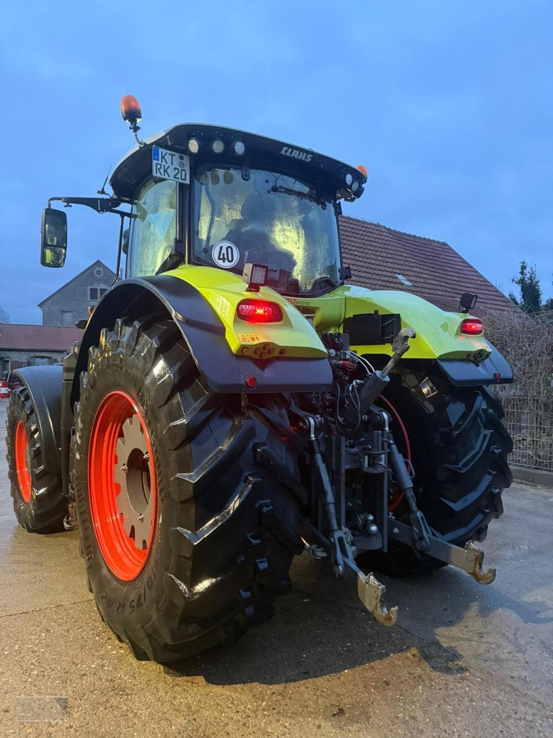 Traktor a típus CLAAS Axion 930 RTK S10, Gebrauchtmaschine ekkor: Kleinlangheim - Atzhausen (Kép 2)