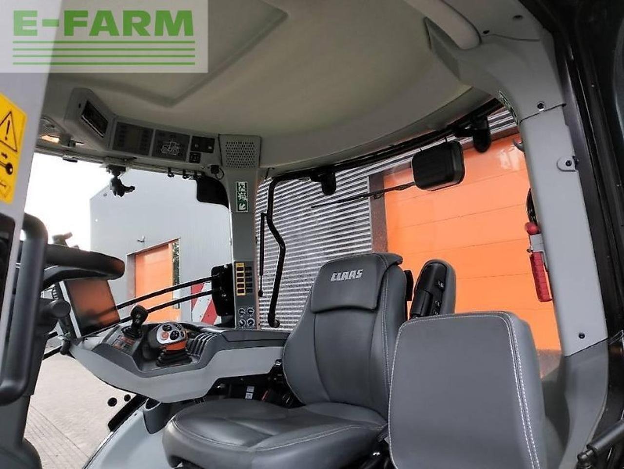 Traktor типа CLAAS axion 930 terra trac, Gebrauchtmaschine в ag BROEKLAND (Фотография 8)