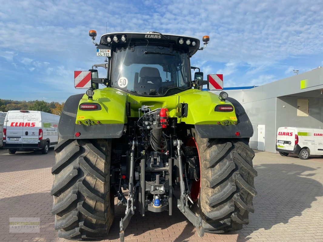 Traktor van het type CLAAS AXION 930 **Vorführer**, Gebrauchtmaschine in Mühlengeez (Foto 4)