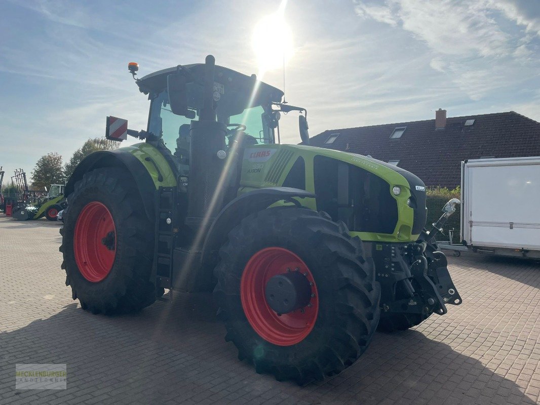 Traktor del tipo CLAAS AXION 930 **Vorführer**, Gebrauchtmaschine In Mühlengeez (Immagine 8)