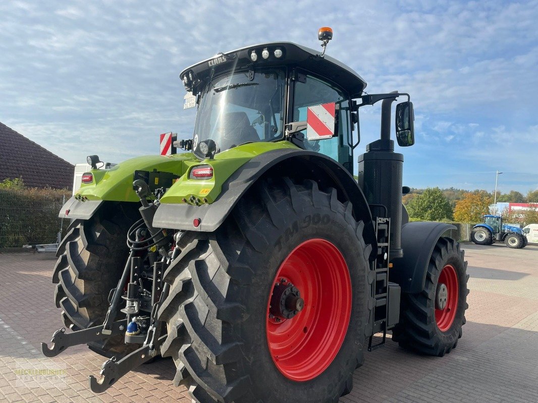 Traktor van het type CLAAS AXION 930 **Vorführer**, Gebrauchtmaschine in Mühlengeez (Foto 10)