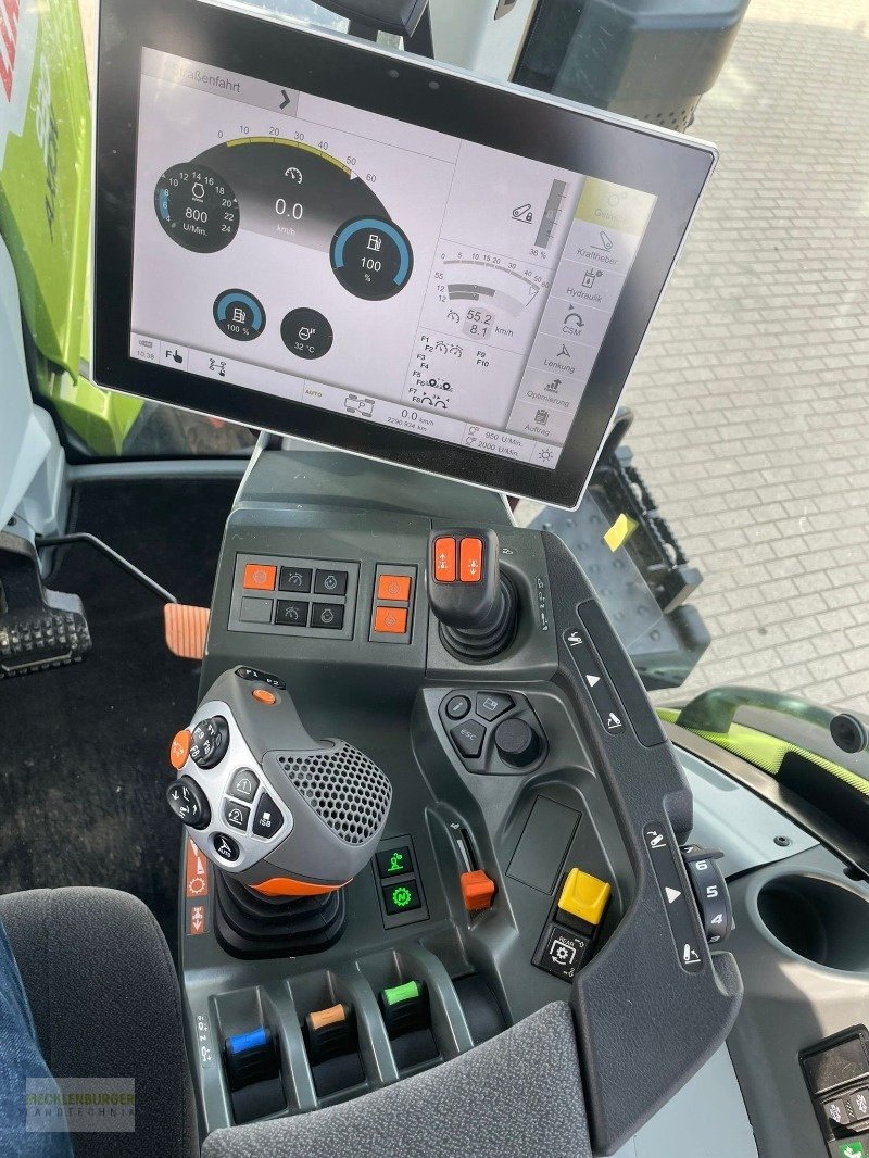 Traktor typu CLAAS AXION 930 **Vorführer**, Gebrauchtmaschine w Mühlengeez (Zdjęcie 13)