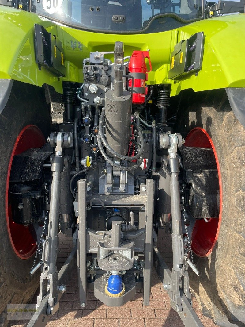 Traktor des Typs CLAAS AXION 930 **Vorführer**, Gebrauchtmaschine in Mühlengeez (Bild 14)