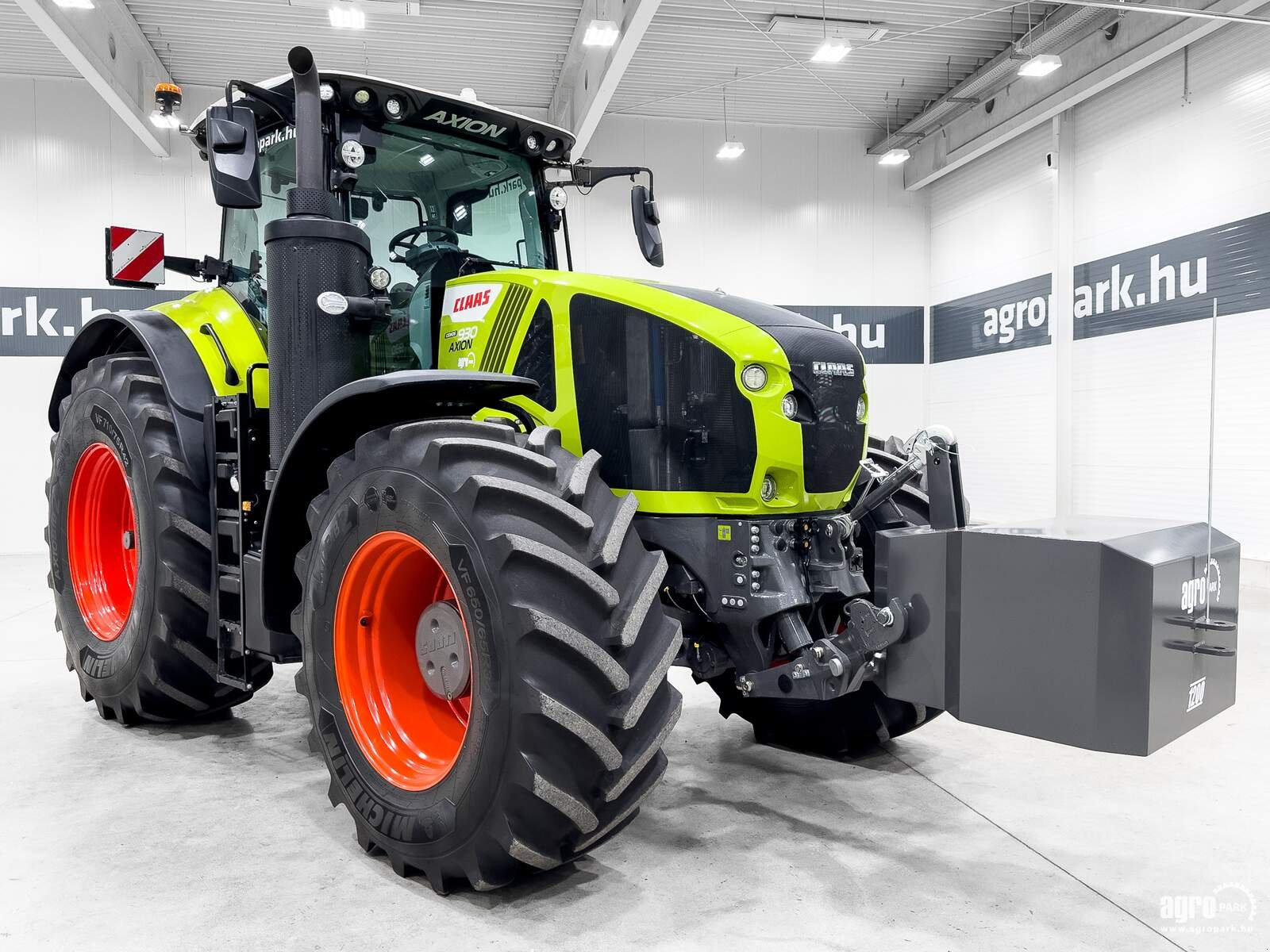 Traktor van het type CLAAS Axion 930, Gebrauchtmaschine in Csengele (Foto 2)