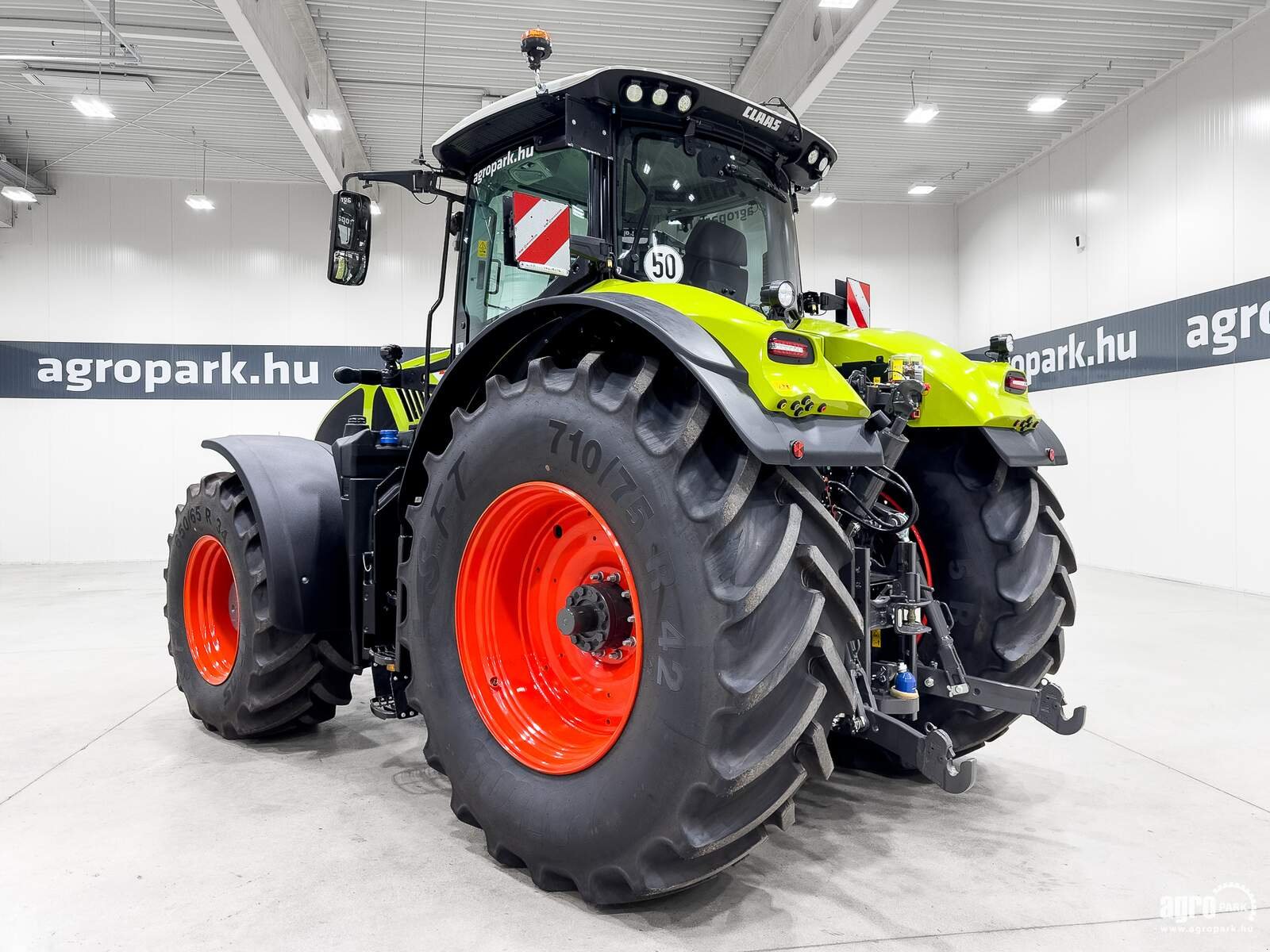 Traktor van het type CLAAS Axion 930, Gebrauchtmaschine in Csengele (Foto 4)