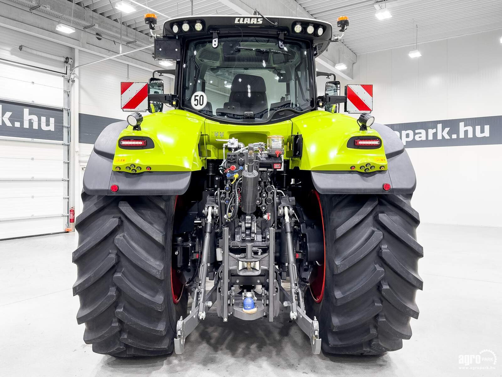 Traktor des Typs CLAAS Axion 930, Gebrauchtmaschine in Csengele (Bild 5)