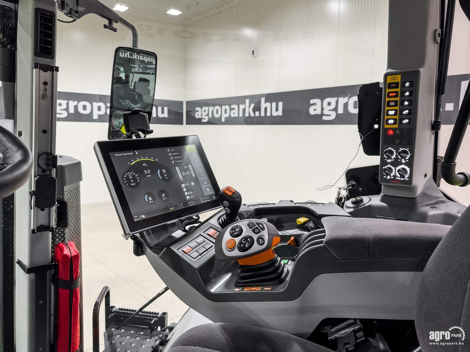 Traktor del tipo CLAAS Axion 930, Gebrauchtmaschine en Csengele (Imagen 12)