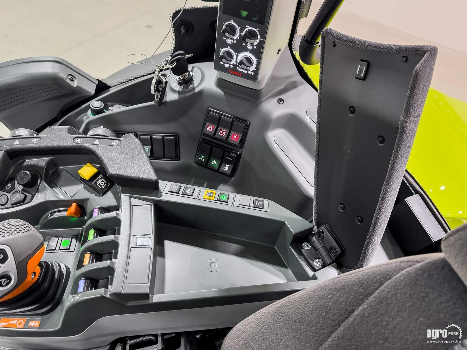 Traktor del tipo CLAAS Axion 930, Gebrauchtmaschine en Csengele (Imagen 16)