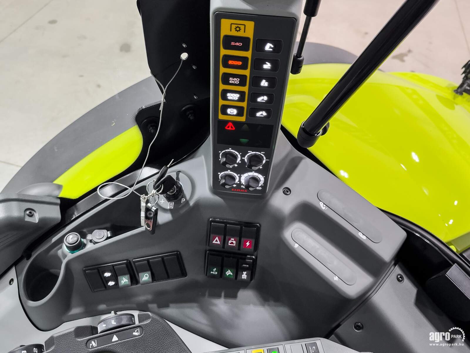 Traktor del tipo CLAAS Axion 930, Gebrauchtmaschine en Csengele (Imagen 19)