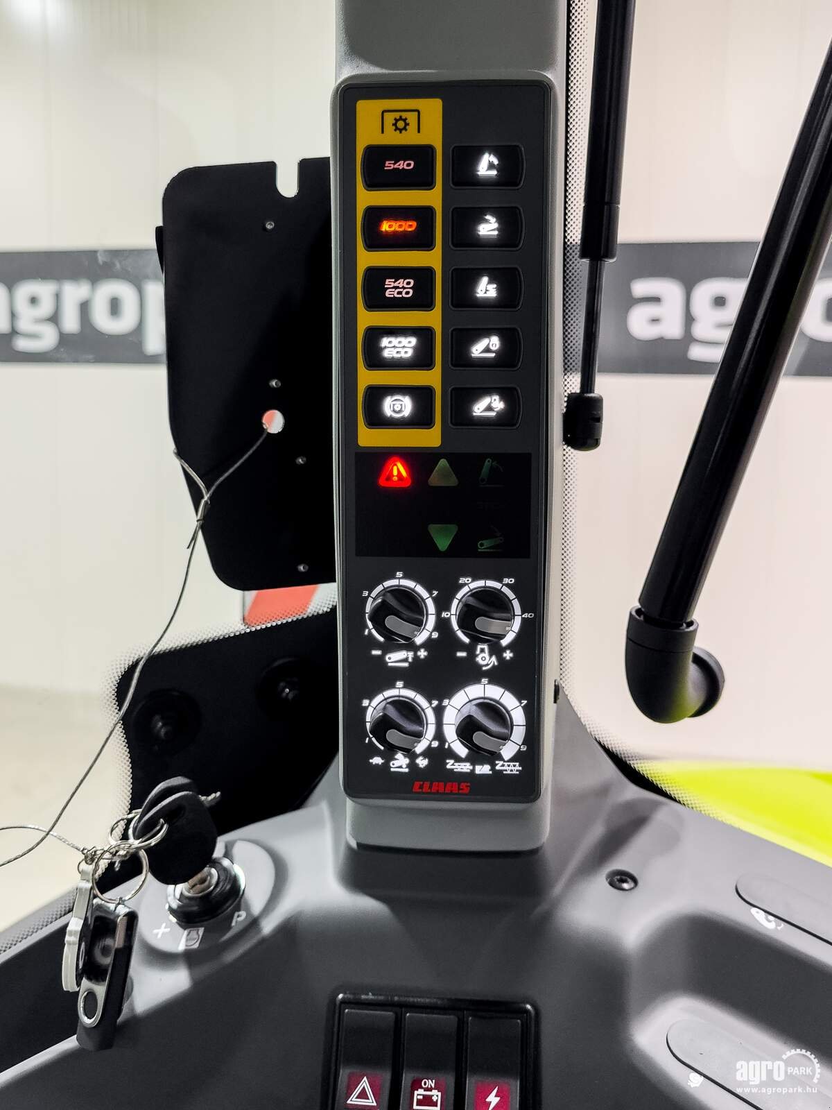 Traktor Türe ait CLAAS Axion 930, Gebrauchtmaschine içinde Csengele (resim 22)