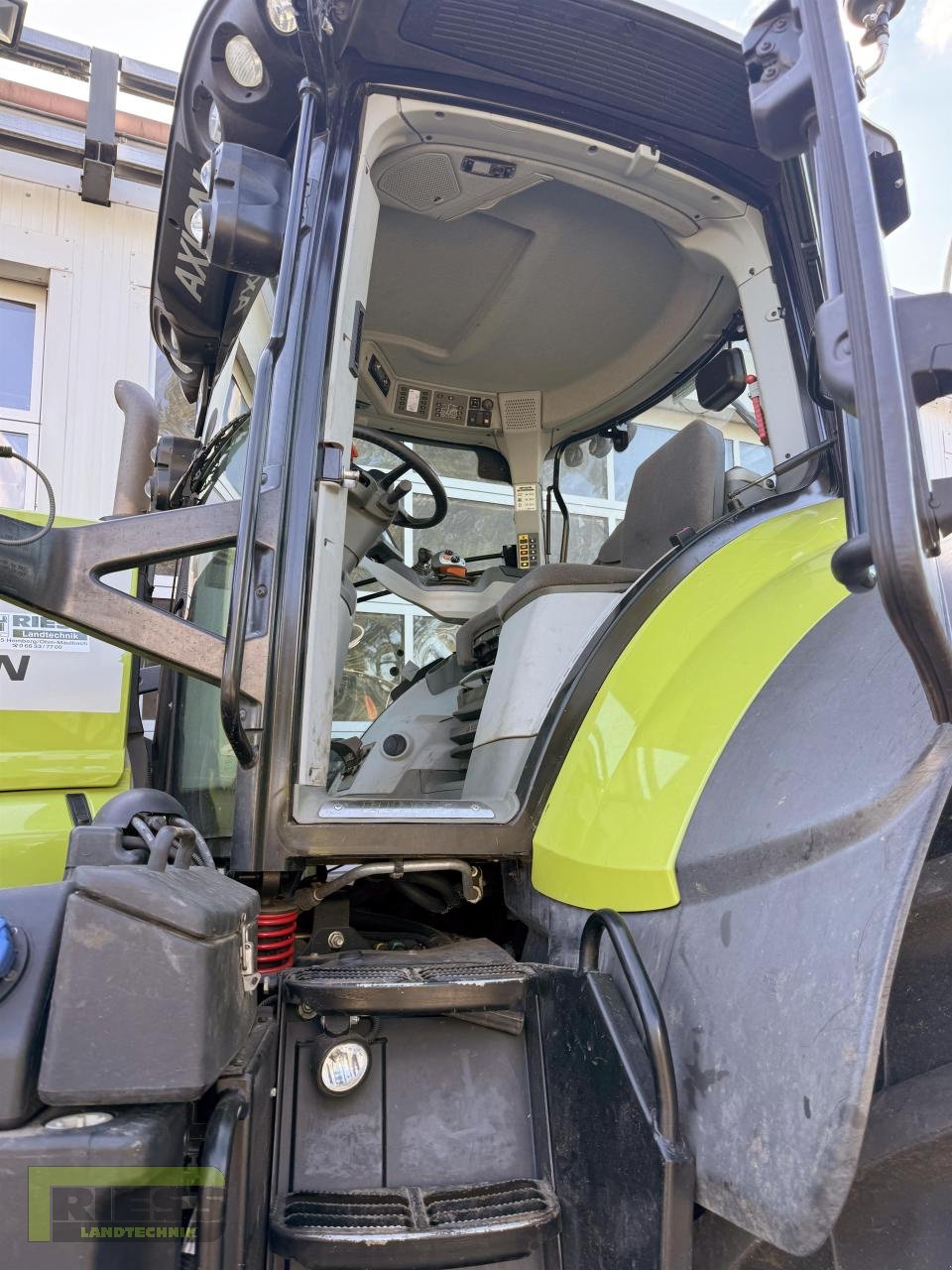 Traktor typu CLAAS AXION 950 CEBIS Cmatic A23, Gebrauchtmaschine w Homberg (Ohm) - Maulbach (Zdjęcie 10)