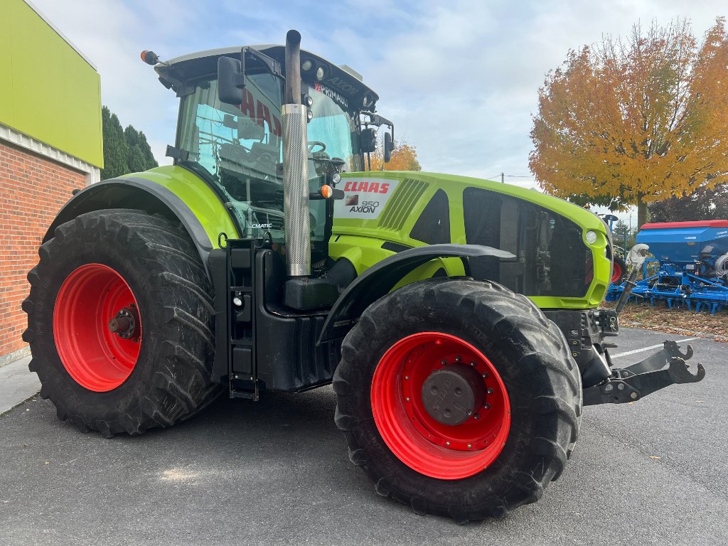 Traktor типа CLAAS AXION 950 CEBIS, Gebrauchtmaschine в Reims (Фотография 2)