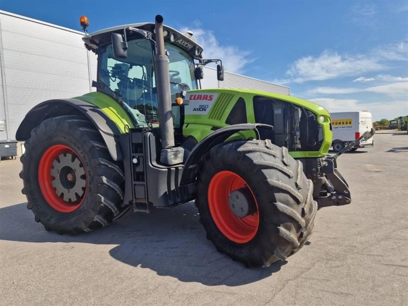 Traktor van het type CLAAS Axion 950 CMatic CMATIC CEBIS Terminal S10 RTK signal. GPS. Front lift. Foraksel og kabine afjedring. Vi giver 50 timers reklamationsret i DK., Gebrauchtmaschine in Kolding (Foto 1)