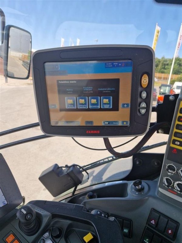 Traktor типа CLAAS Axion 950 CMatic CMATIC CEBIS Terminal S10 RTK signal. GPS. Front lift. Foraksel og kabine afjedring. Vi giver 50 timers reklamationsret i DK., Gebrauchtmaschine в Kolding (Фотография 2)