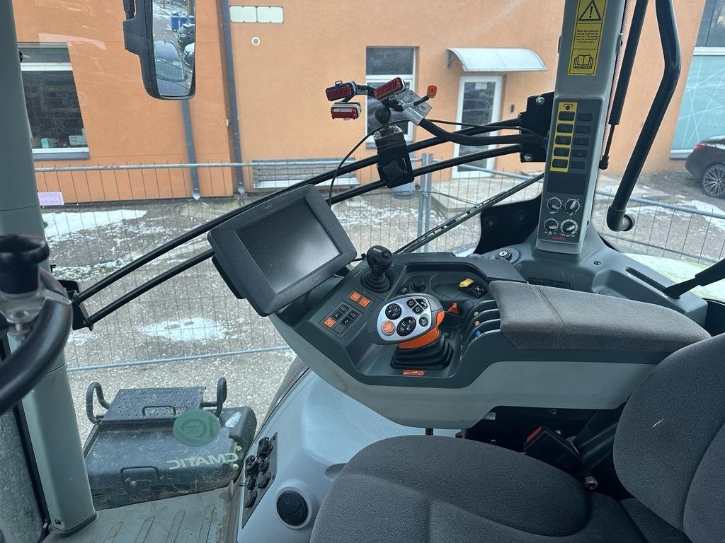 Traktor типа CLAAS Axion 950 CMatic CMATIC CEBIS Terminal S10 RTK signal. GPS. Front lift. Foraksel og kabine afjedring. Vi giver 50 timers reklamationsret i DK., Gebrauchtmaschine в Kolding (Фотография 8)